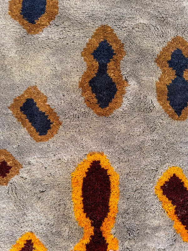 M'rirt's Abstract Shapes Hand-Knot | 6'-1